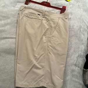 Mens Oakley dress shorts waist 36 length 22.5